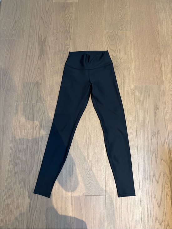 ALO Yoga Pants - Alo airlift Black Leggings